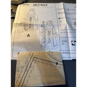 Vintage McCall's Crafts Pattern 9558 Decorative Santa Pattern Uncut No Package